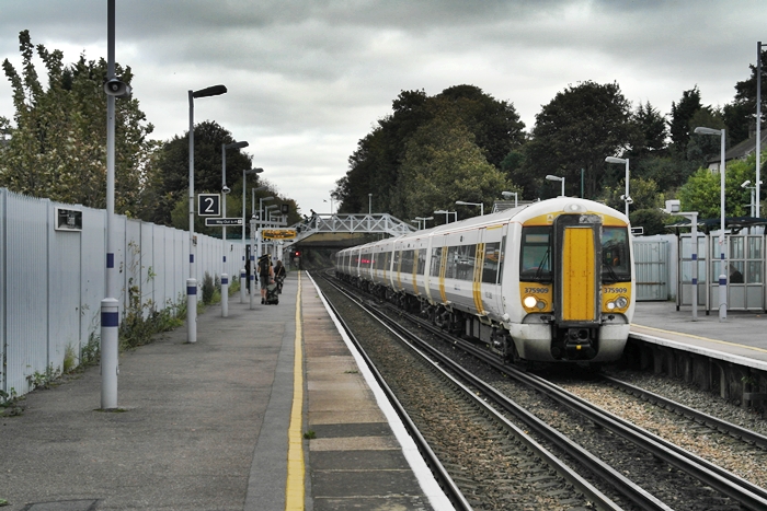 375909 Crayford October 2014