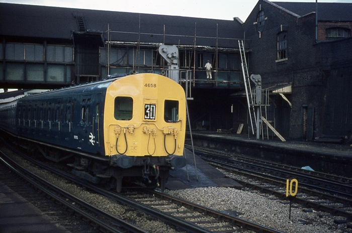 4 SUB 1980: Clapham Junction