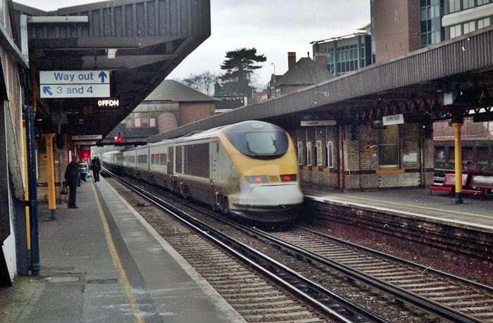 Bromley South 27th September 2004