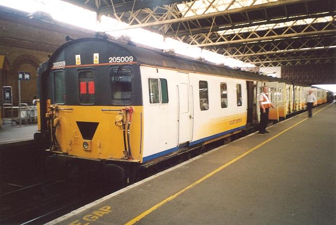 No. 205009 at London Bridge